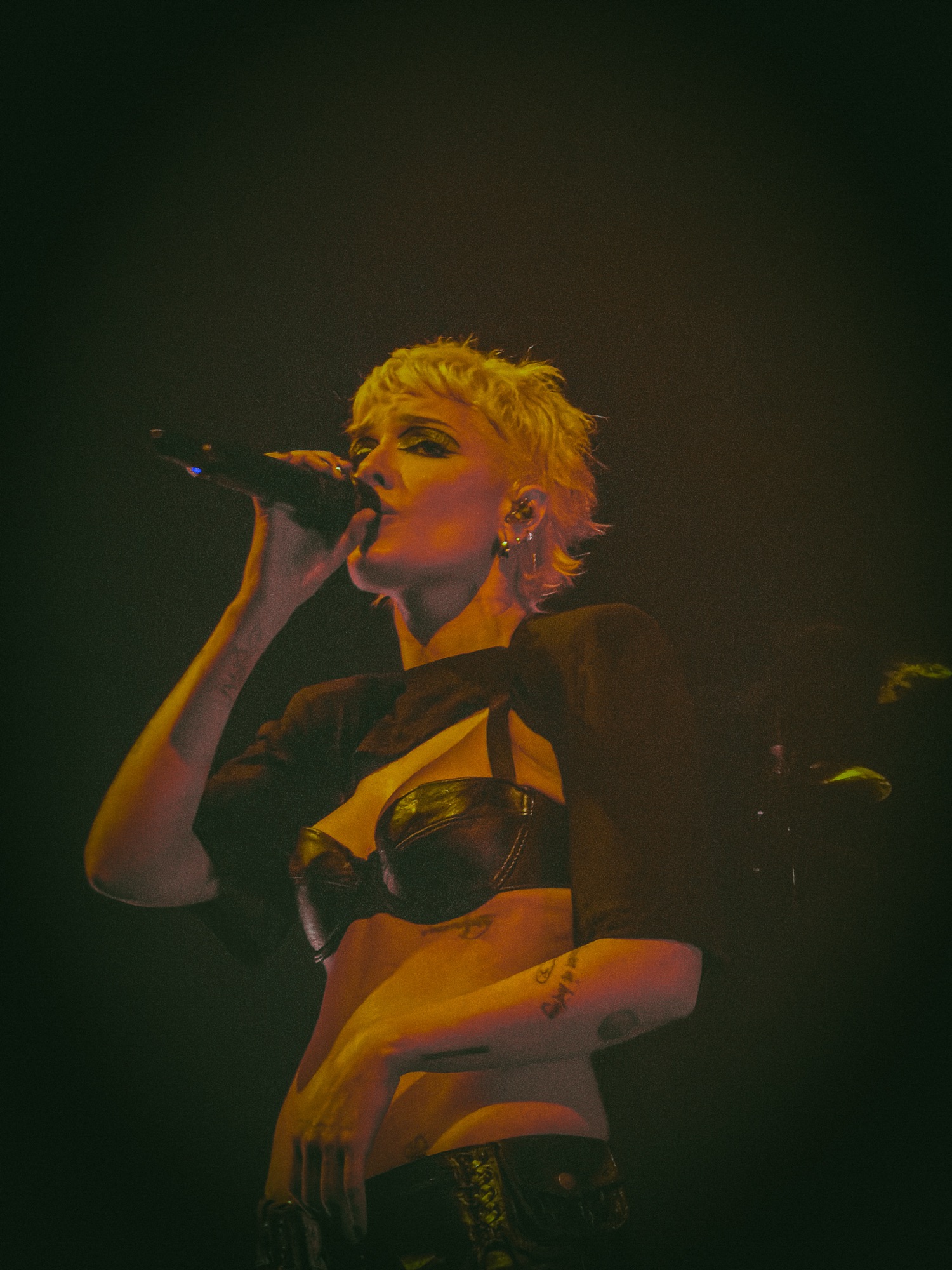 Halsey, frame 03