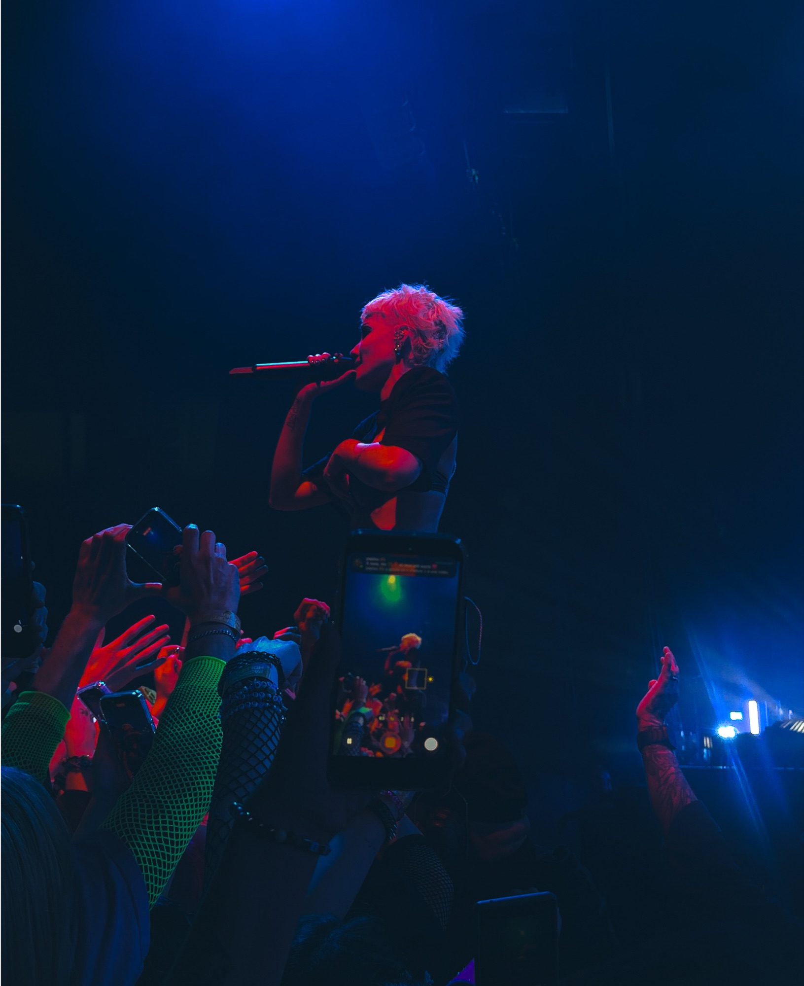 Halsey, frame 04