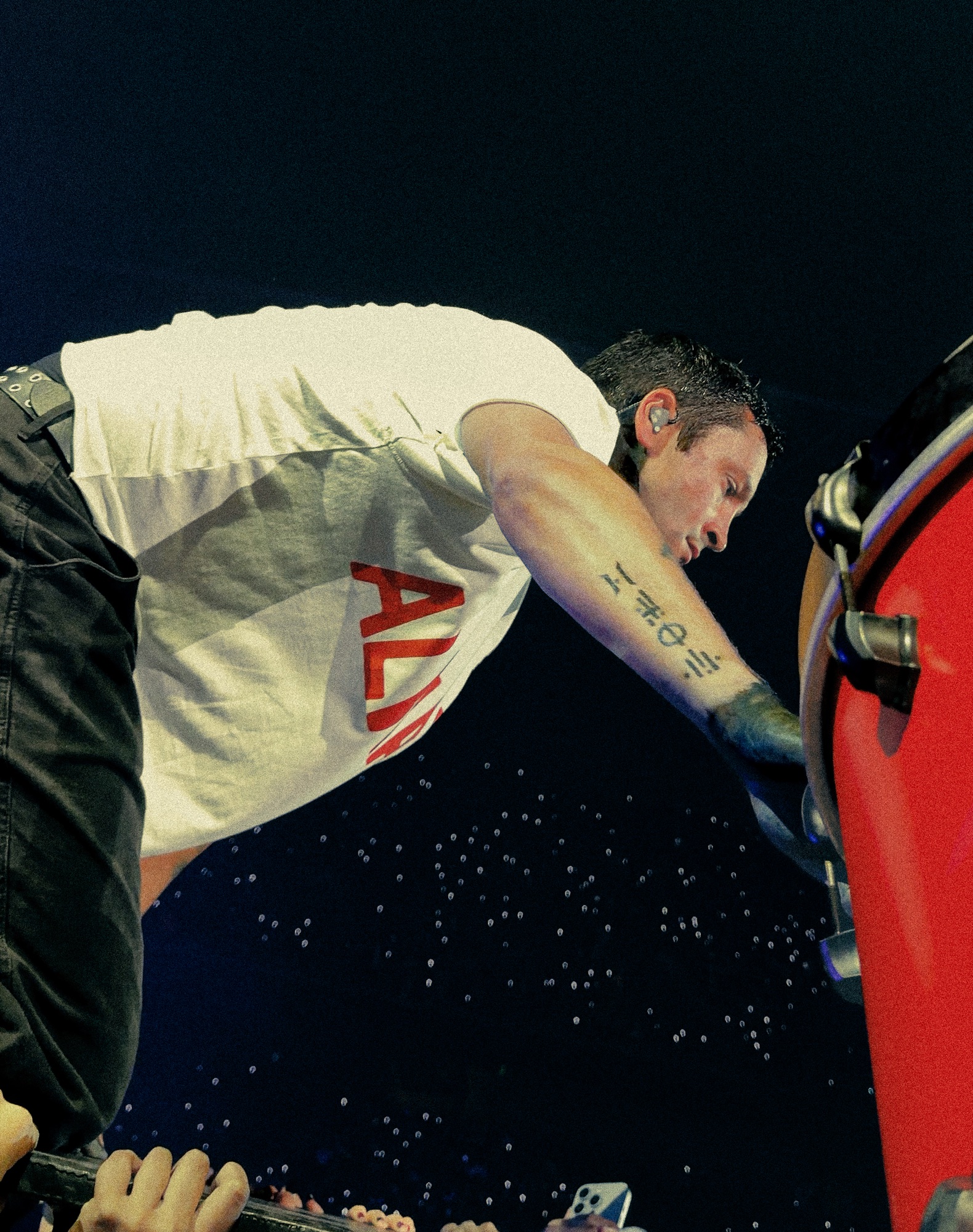 Twenty One Pilots, frame 11