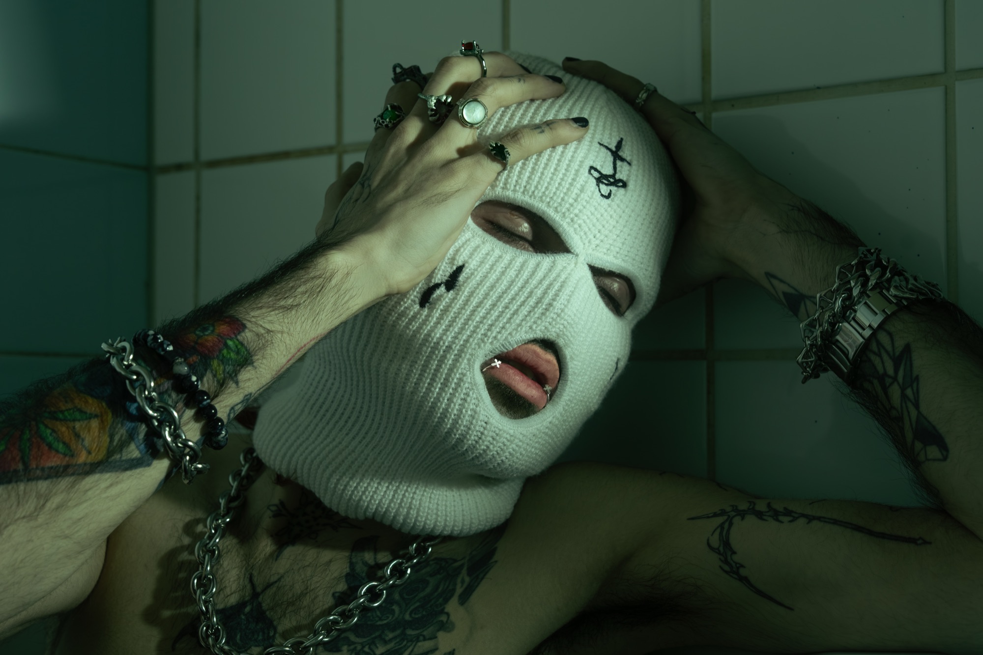vamp.c0re.x, frame 09